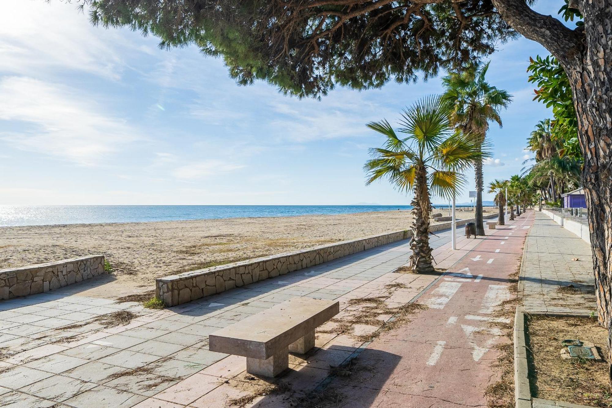 Hauzify I Apartaments Reddis Cambrils Buitenkant foto